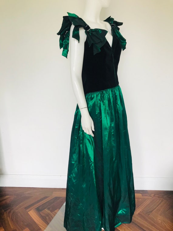 Dramatic 1980s green & velvet evening dress jacke… - image 7