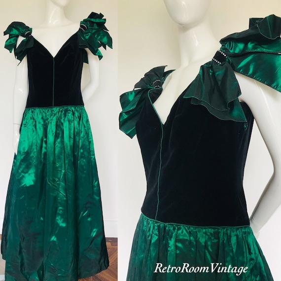 Dramatic 1980s green & velvet evening dress jacke… - image 1