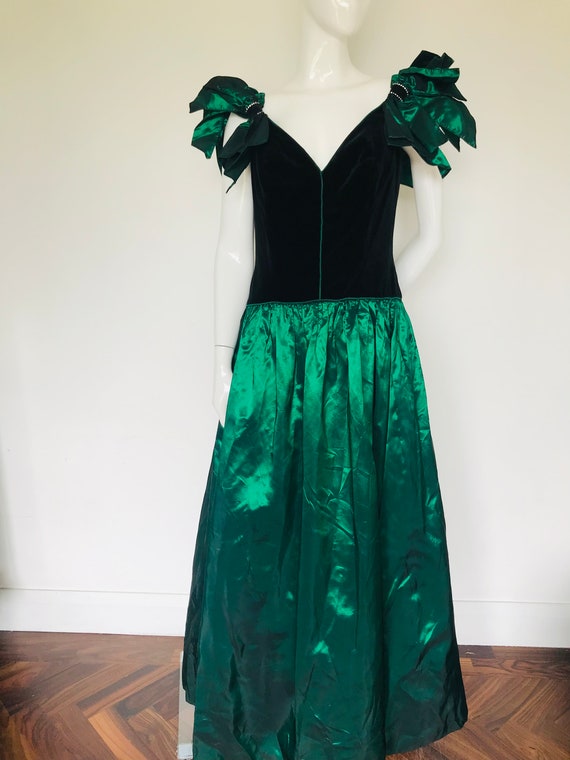 Dramatic 1980s green & velvet evening dress jacke… - image 2