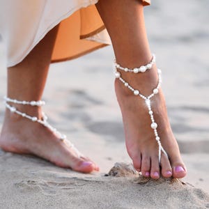 Pearl Beaded barefoot sandals, Bridal foot jewelry, Barefoot Sandals wedding, Beach Wedding accessory, Footless sandals, Barefoot sandles