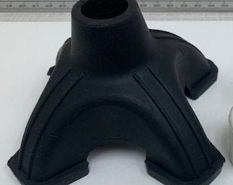 4 prong(5/8") stand up by itself rubber tip, includes shipping