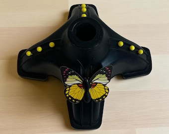4 prong(5/8") yellow butterfly stand up by itself rubber tip, includes shipping