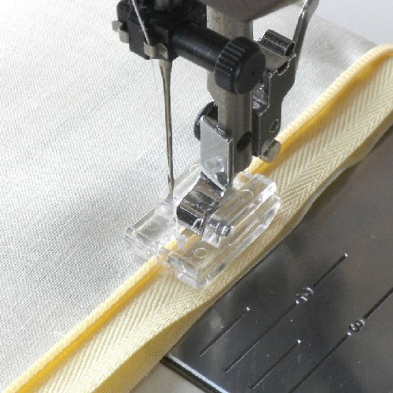 Invisible Zipper Foot (Plastic) - Semi-Professional Sewing