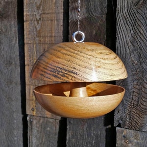 Oak "Wide Applecore" Bird feeder