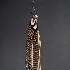 Boucle d&#39;Oreille en Plumes Naturelles et Pierre semi-précieuse de Druzy Quartz, Sertissage Argent 925, Plume de coq Léon et plume de Faisan