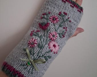 Hand Knitted Grey Gloves Embroidered With A Bouquet Of Flowers