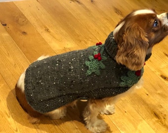 Hand Knit Aran Dog Coat: Grey Wool Blend with Holly Details