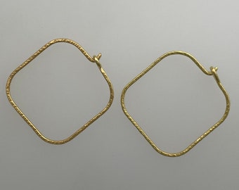 18k gold hammered square hoop earrings