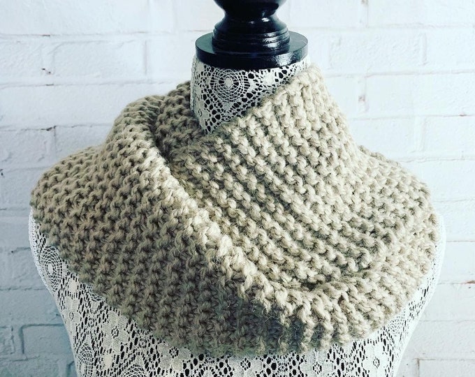 Beige infinity scarf / hand knit infinity scarf / beige wool scarf / Mother’s Day gift / beige scarf / winter infinity scarf / sale scarf