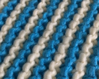 Knit cat blanket / cat blanket / cat bedding / cat bed / knit blanket / cat gift / gift for cat / handmade cat gift / ready to ship / sale