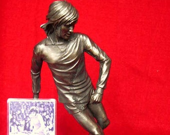 George Best (in action) For Manchester United Rare Limited Edition Figurine Sculpture Only 1000 Made By LEGENDS FOREVER