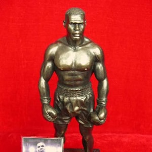 Mike Tyson Rare Limited Edition Figurine Sculpture Only 1000 Made Heavyweight Boxing Champion By LEGENDS FOREVER