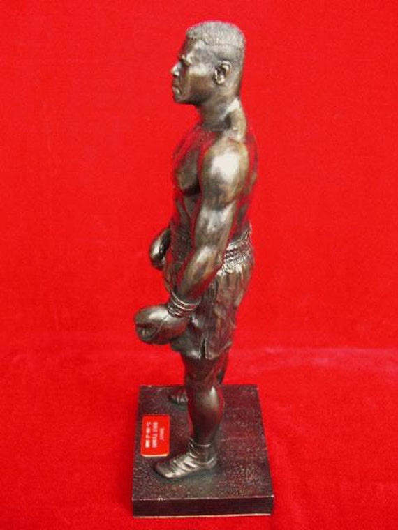 MIKE TYSON LEGENDS FOREVER LIMITED EDITION FIGURINE MODEL BOXING NEW Mark 2 MIKE TYSON LEGENDS FOREVER LIMITED EDITION FIGURINE MODEL BOXING NEW Mark 2