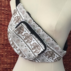 Fanny pack Brown elephants printed Hip bag Boho bum bag Sac banane Hipster Styles belt belly Pouch Travel phanny waist bags Ikat Unisex Men