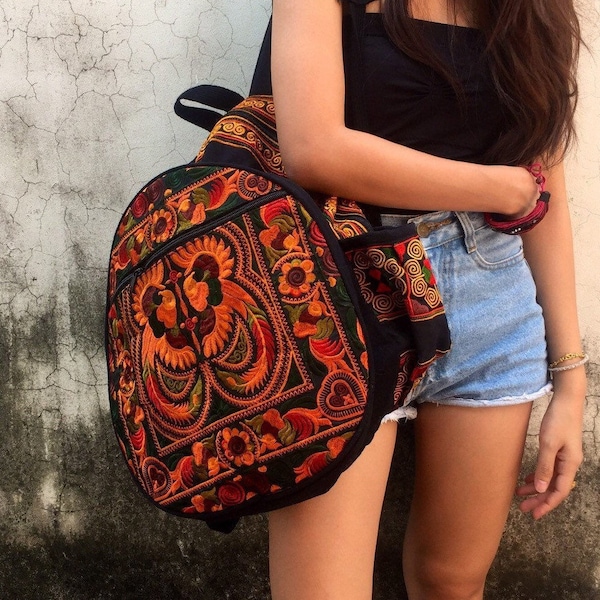 Bestickter Rucksack Tribal Boho Hippie Retro Hmong Blumenstoff Festival Reisegepäck Schulrucksack Eimertasche Damen Geschenke Trippy