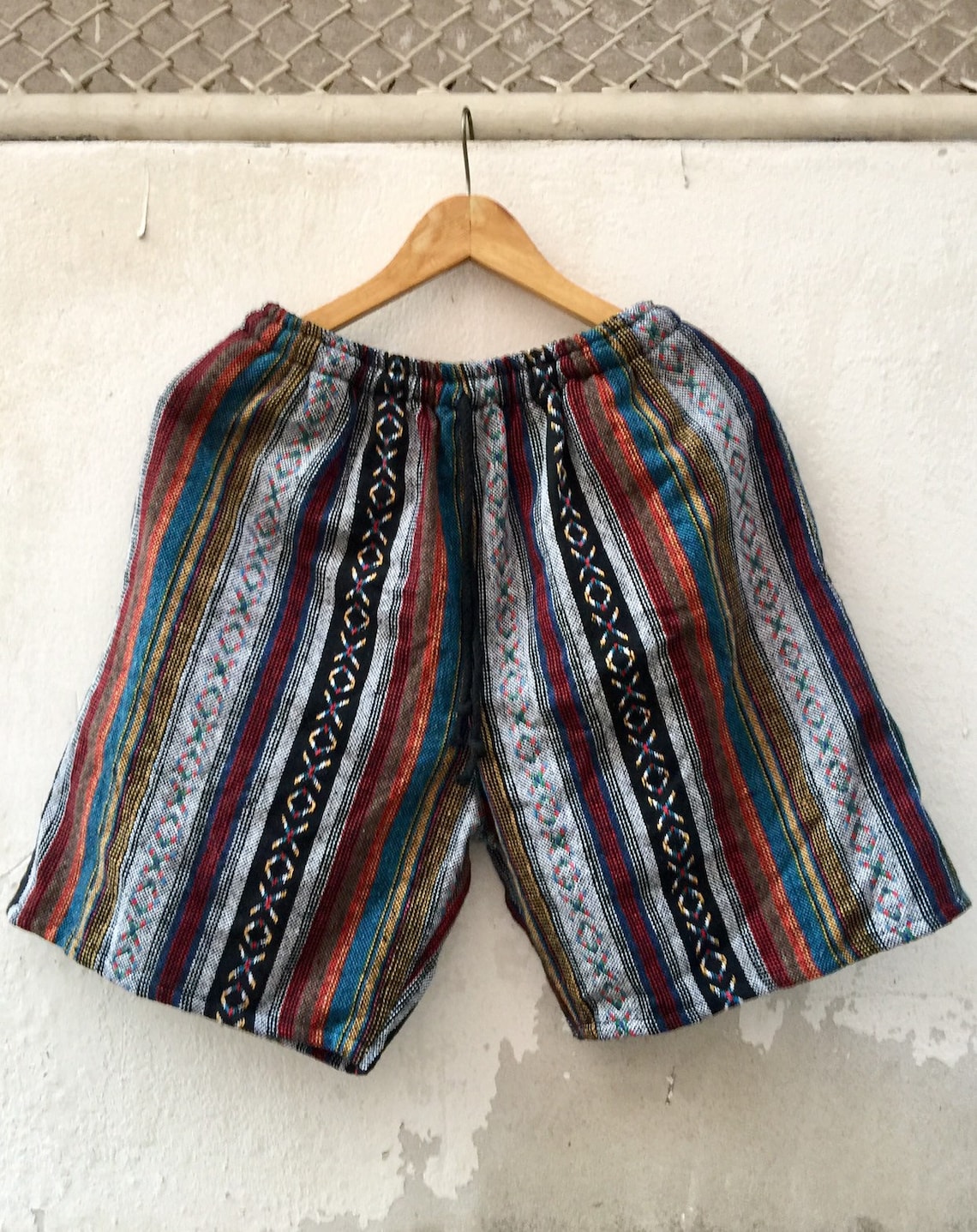Multicolor Native Aztec Trippy Striped Men's Shorts