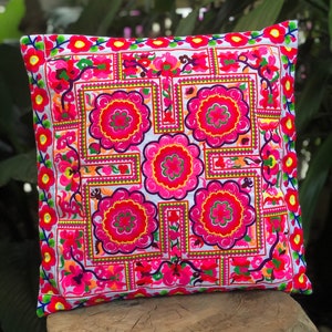 ボヘミアン 枕カバー 花柄 モチーフ 刺繍 カラフル ハウス 寝室 リビングルーム 装飾 クッションカバー ボヘミアン ジプシースタイル ギフト 女性 シック