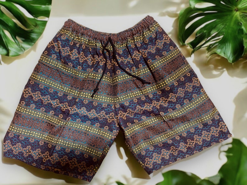 Ikat bomullsshorts Boho festival Abstrakt Geo Hippie Outfits Sydvästra boho herrstil Strand Sommar Burning Man unika kläder gåva Horizontal