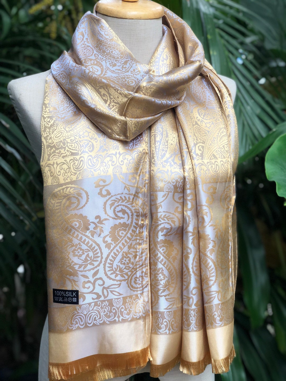 Èaphi エフィ INDIA PATTERN SATIN SCARF il_1080xN.4276777326_tiv6.jpg