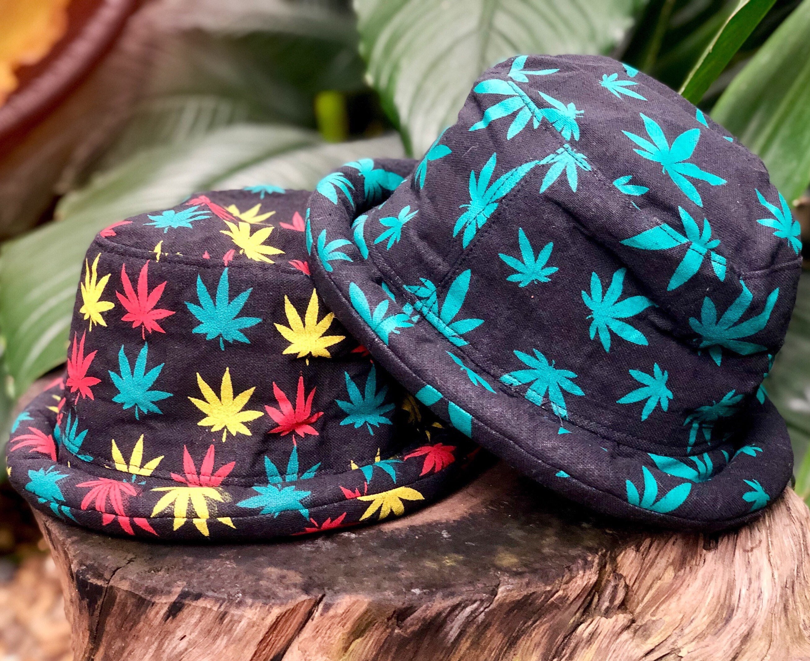 Chapeau rasta à bord roulé Feuille de marijuana Chapeau de cannabis  cannabis Street style Coton Hipster mode festival Rastafari hommes femmes  Tribalspiritshop -  France