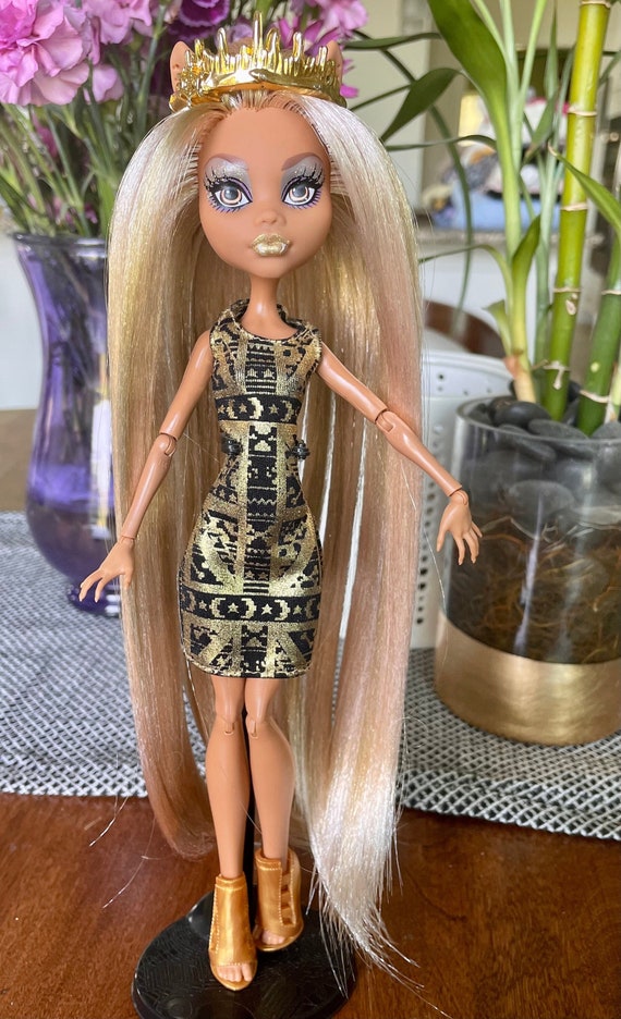 Monster high gold doll on sale