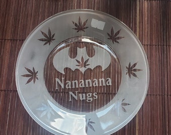 Nananana Nugs Rolling Tray, Fully Sandblasted with Cannabis Leaf Edge, 6" Round by Twisted420Glass