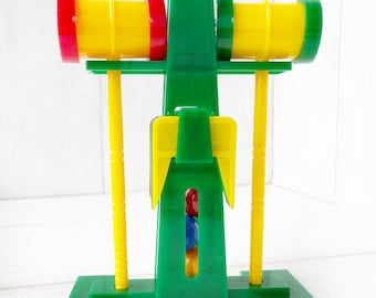 Vintage…Plastic Primary Color Croquet Salt/Pepper Shaker Set…Made In USA