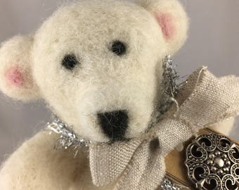 Shabby Chic Polar Bear
