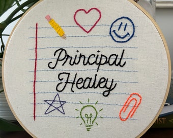 Custom Hand Embroidered Teacher Gift Hoop - Classroom, Teacher Appreciation, Thank you Teacher Gifts, Classroom Decoration,Back-to-school