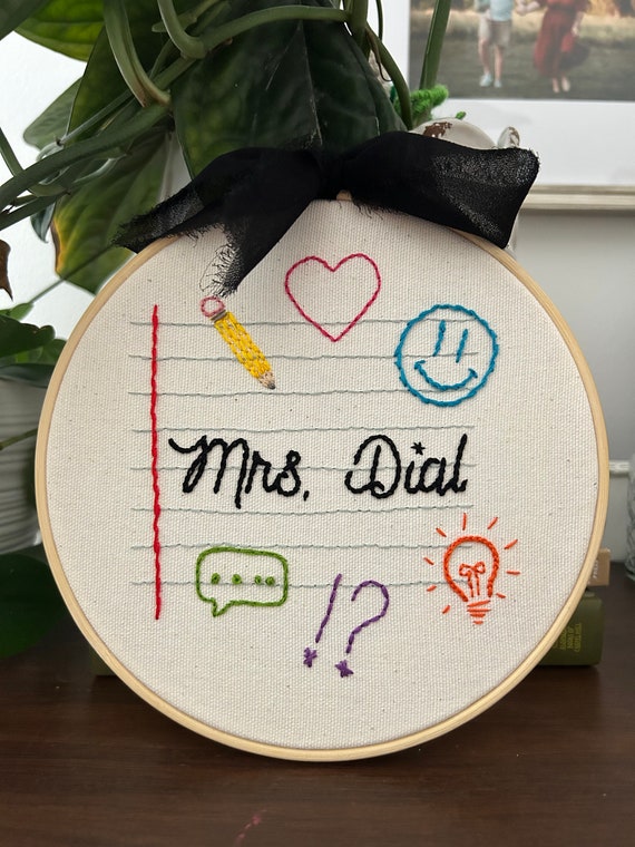 Teacher gift. : r/Embroidery