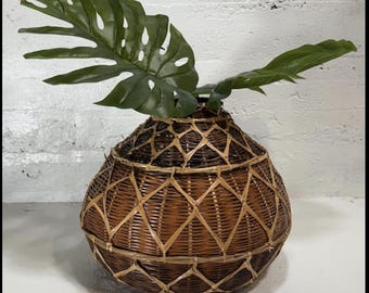 Vintage Large Asian fishing creel basket