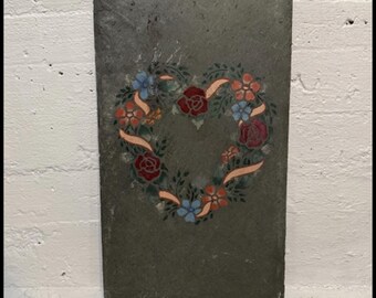 Vintage hand-painted heart motif slate tile
