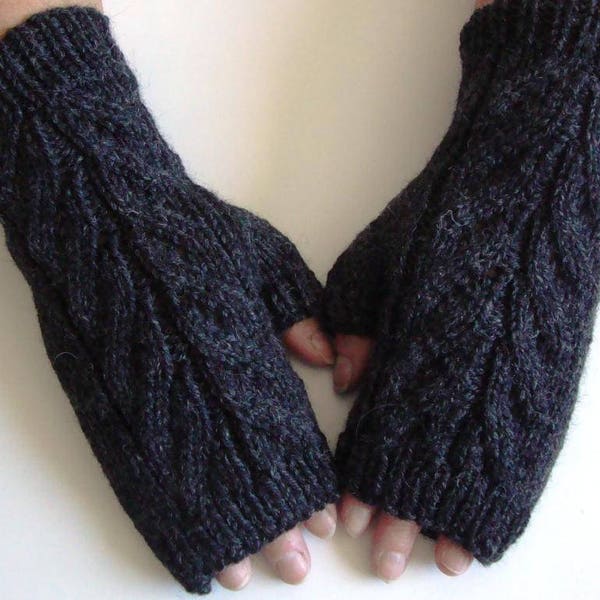 Hand Knit / 100% Wool / Hand Warmers / Fingerless Gloves / Multiple Colours