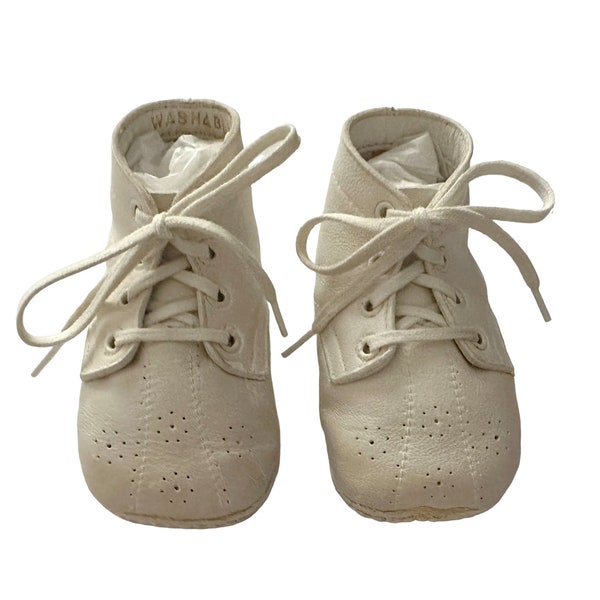 Size 2 White Leather Baby or Doll Shoes 1513578035