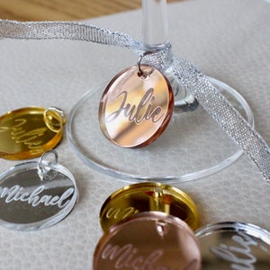 Custom charms for wine glasses, personalized name tags for wedding - Size 1&quot;