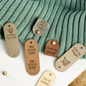 Set of 50 Personalized faux leather labels for knitted, handmade or crochet with custom name with rivets, gift for knitter, caramel labels