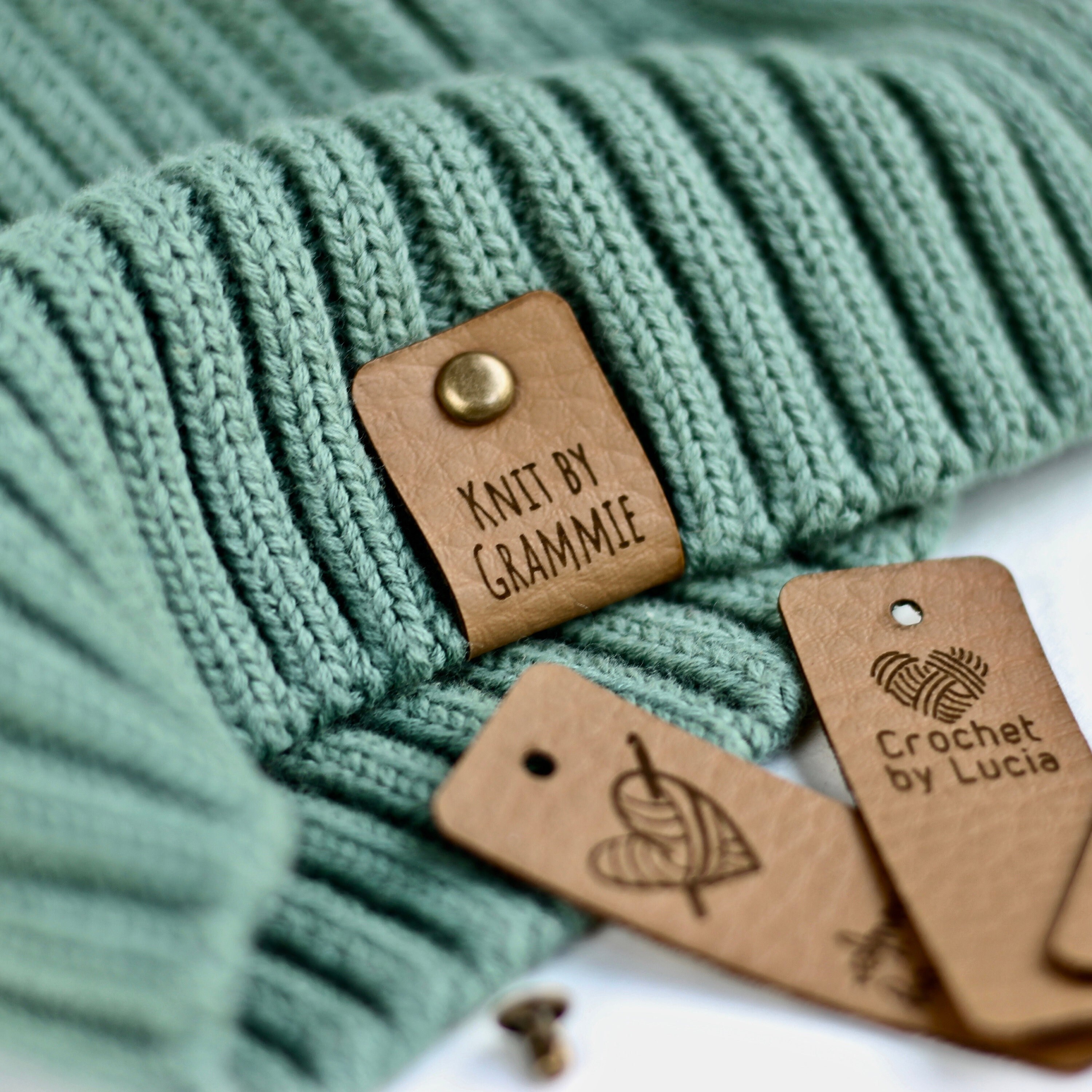 【新品未使用】Smyeon Name plate shaggy knit il_fullxfull.7437354172_3o3b.jpg