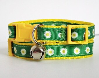 Cat Collar - Kitten Collar - Cat Collar with Daisies - Floral Cat Collar with Removable Bell - Green Cat Collar with White Flowers