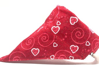 San Valentín Perro o Gato Sobre el Collar Bandana con GLITTER y Corazones Rosas y Blancos - Bufanda de Cuello de Perro o Gato