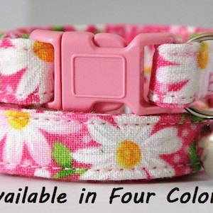 Fabric Cat Collar - Kitten Collar - Pink, Purple, Blue or Black Cat Collar with Daisies -Girl Cat Collar - Breakaway Collar & Removable Bell