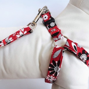 Dog Harness and (optional) Leash - Bold Red Dog Harness with Flowers - Fabric Step-in Dog Harness - Girl Dog Harness -Dog Collar Alternative