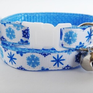 Cat Collar - Kitten Collar -Christmas Breakaway Cat Collar - Blue Snowflake Cat Collar - Cute Cat Collar with Removable Bell