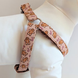 Christmas Dog Harness and (optional) Leash with Gingerbread Men - Brown Fabric Dog Harness - Holiday Step-in Dog Harness for Boy or Girl