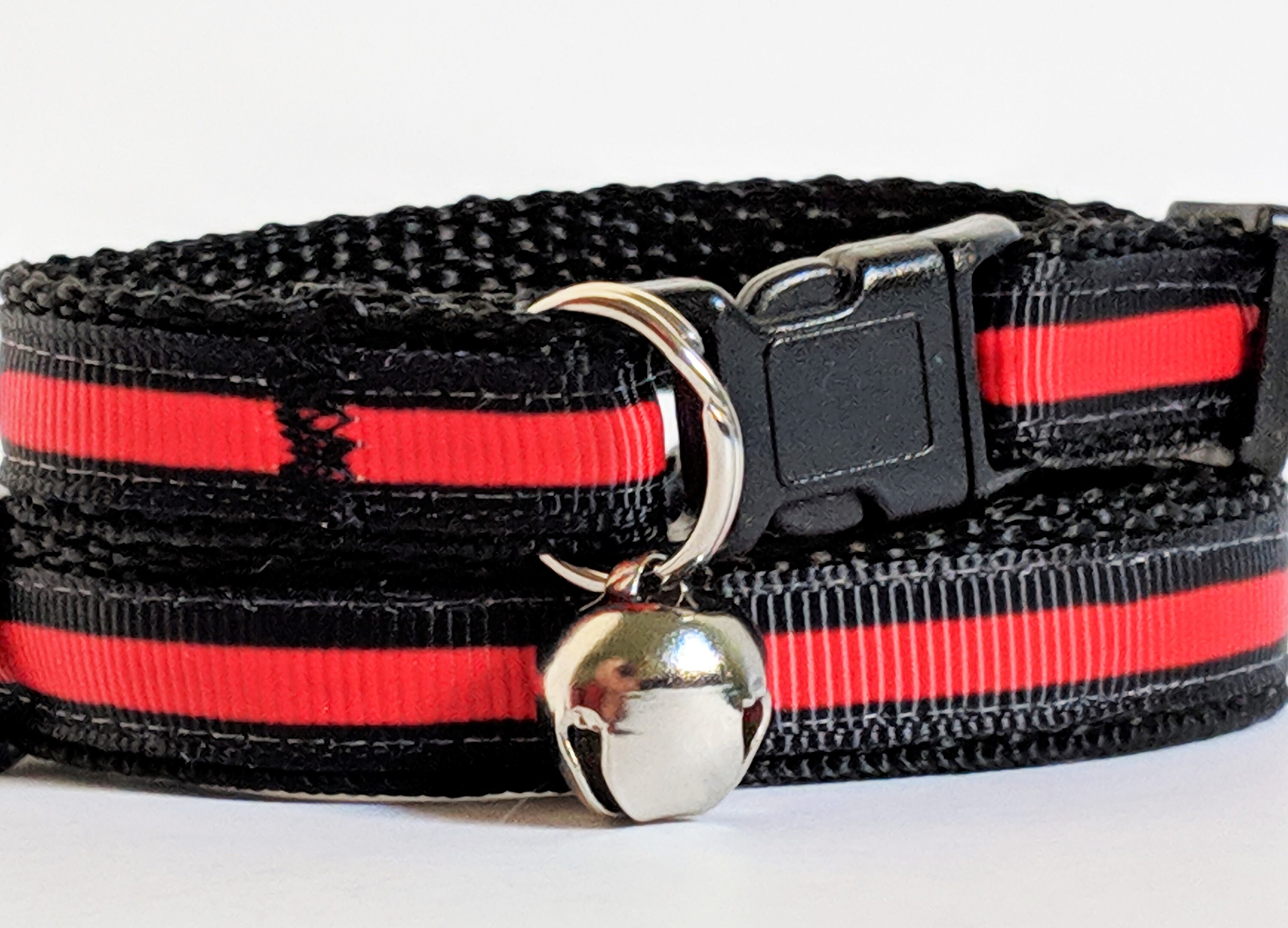 thin red line dog collar