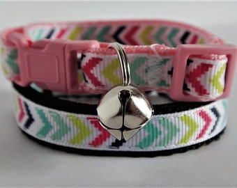 Collar de gato - Collar de gatito - Collar de gato Chevron multicolor rosa - Collar de gato de niña - Collar de gato separable ajustable con campana extraíble