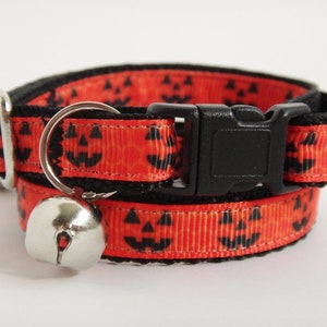 Halloween Cat Collar - Kitten Collar - Cat Collar with Pumpkin Face and Removable Bell - Adjustable Orange and Black Breakaway Cat Collar
