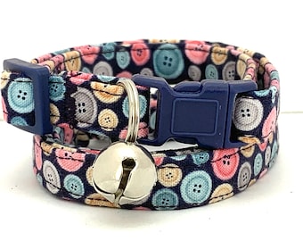Collar para gato/gatito con botones de colores - Collar para gatito con cascabel extraíble y hebilla desmontable - Regalo de costura