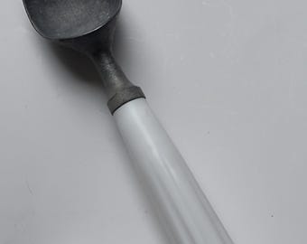 Vintage Ekco Ice Cream Scoop