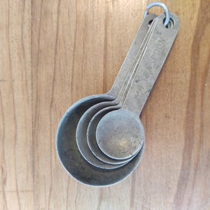 Vintage Aluminum Measuring Spoons