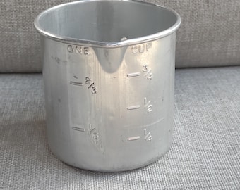 Vintage 1 Cup Aluminum Measuring Cup